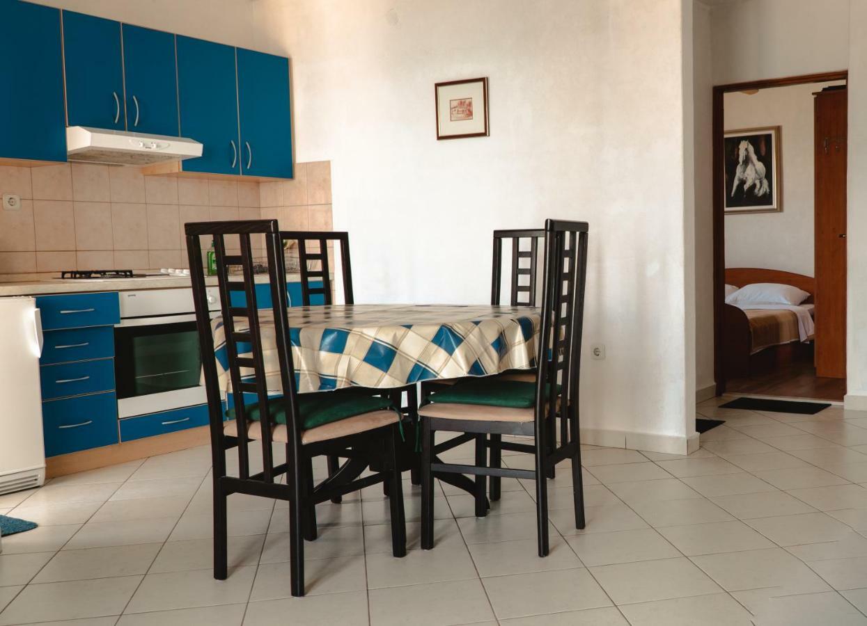 Njofra Banj Apartment Exterior photo